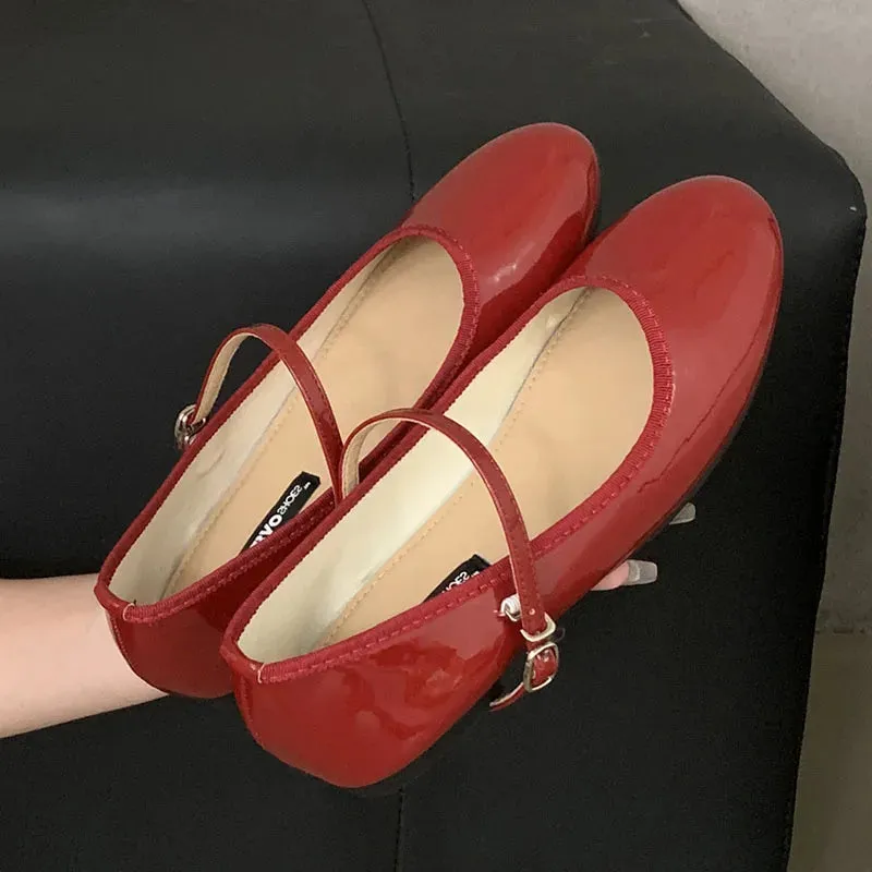 New Footwear Designer Shallow Women Flats With Shoes Female Round Toe Fashion Buckle Strap Ladies Flats Mary Janes Lolita Shoes