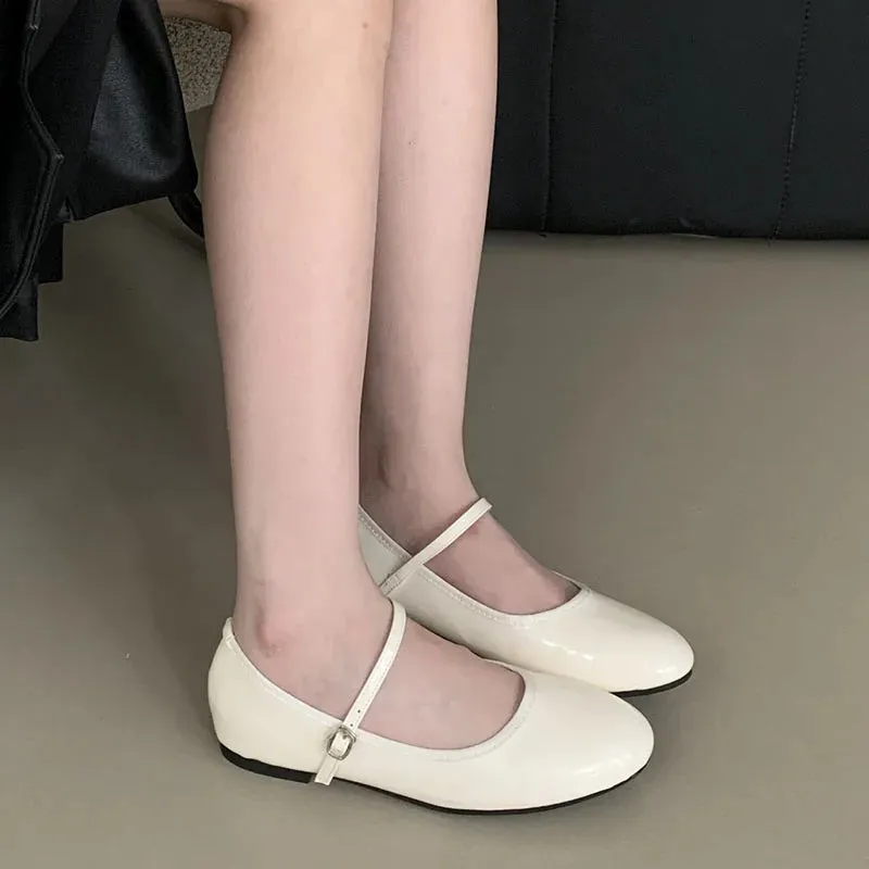 New Footwear Designer Shallow Women Flats With Shoes Female Round Toe Fashion Buckle Strap Ladies Flats Mary Janes Lolita Shoes
