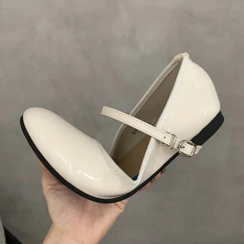 New Footwear Designer Shallow Women Flats With Shoes Female Round Toe Fashion Buckle Strap Ladies Flats Mary Janes Lolita Shoes